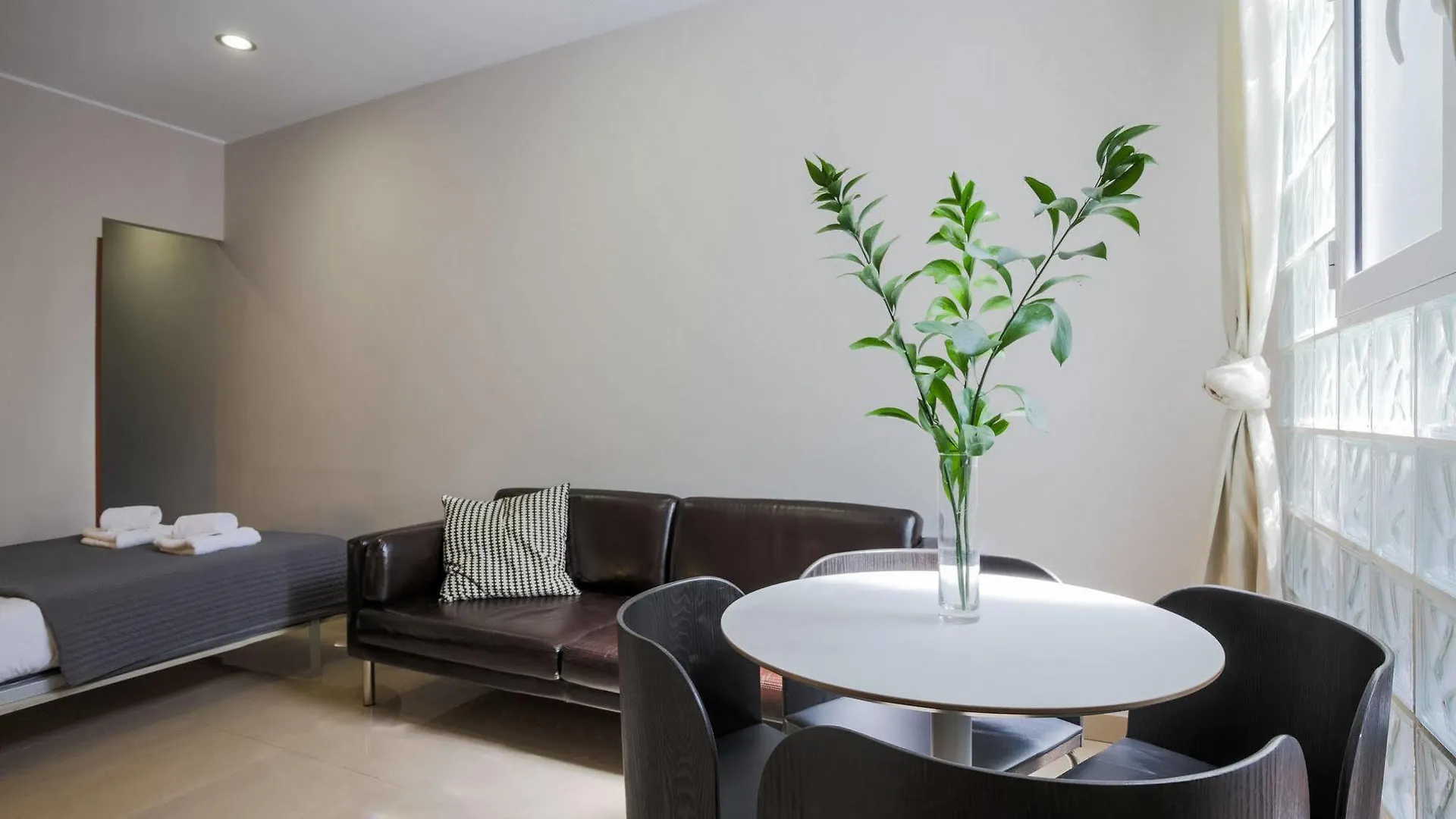 Lodging Apartments City Center-Eixample Barcelona